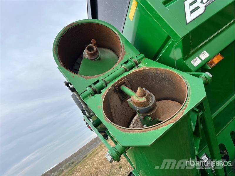 Brent 1596 1500 bu T/A Grain Cart مقطورة حبوب