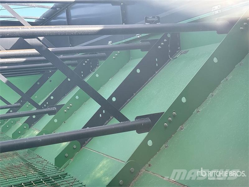 Brent 2096 2000 bu Tracked Grain Cart Carri per la granella