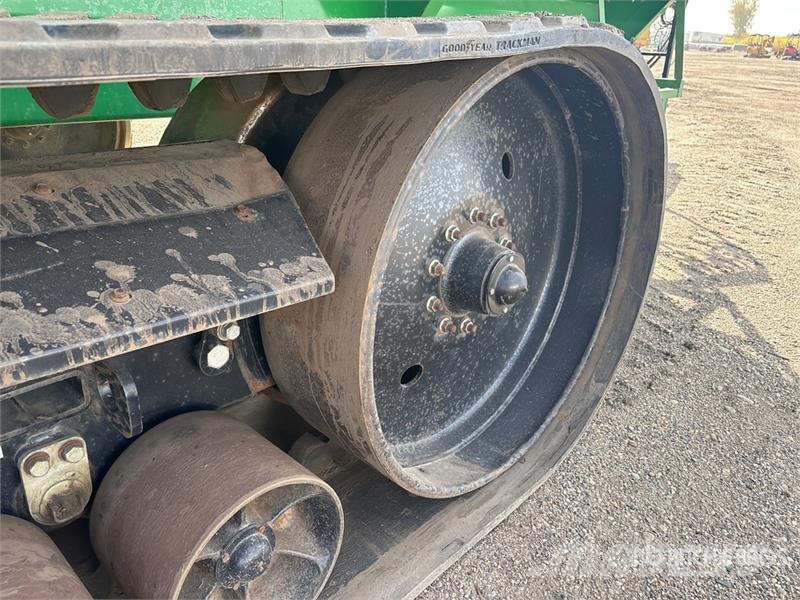 Brent 2096 2000 bu Tracked Grain Cart Carri per la granella