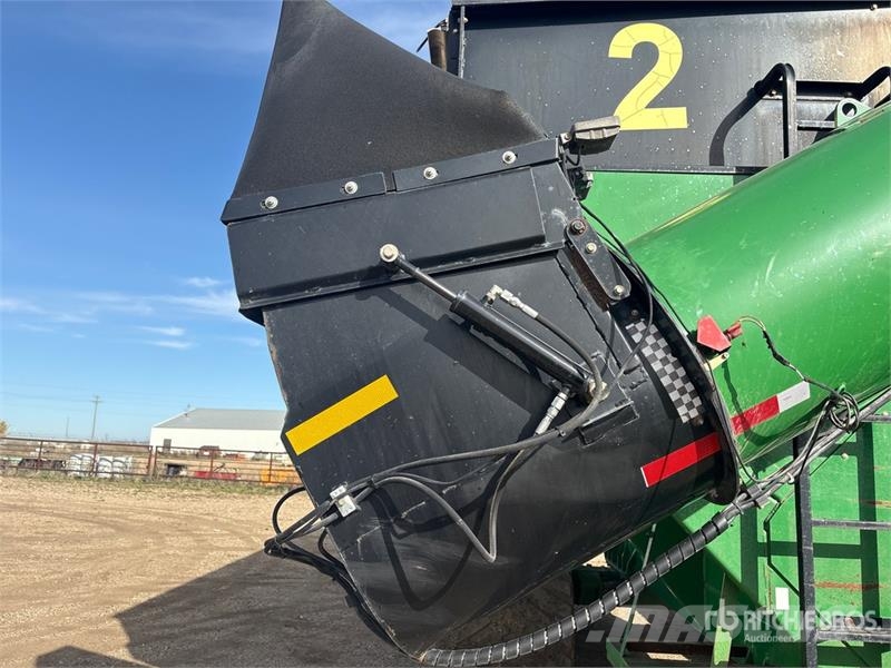 Brent 2096 2000 bu Tracked Grain Cart Carri per la granella