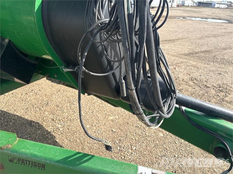 Brent 2096 2000 bu Tracked Grain Cart Carri per la granella