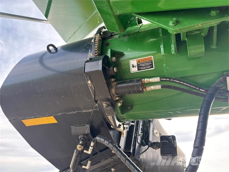 Brent V1100 1100 bu S/A Grain Cart 粮食车