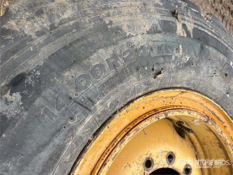 Bridgestone VSTEEL K Traction 14.00R24 Tires Колелета/Гуми