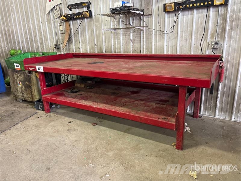 Bridgeview 10 ft Workbench Andre komponenter