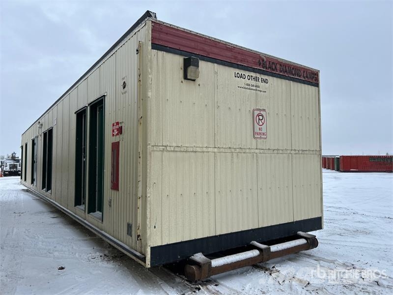 Britco 60 ft x 12 ft Skid-Mounted Mobile Camp Настаняване на обекта
