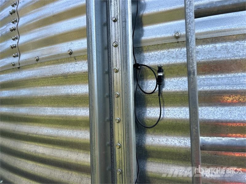 Brock +/- 11700 bu 7 Ring Grain Bin Macchine/unitá di lavorazione e stoccaggio/altri
