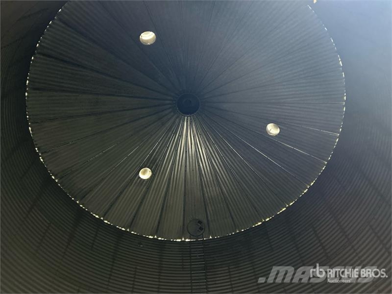 Brock +/- 11700 bu 7 Ring Grain Bin Macchine/unitá di lavorazione e stoccaggio/altri