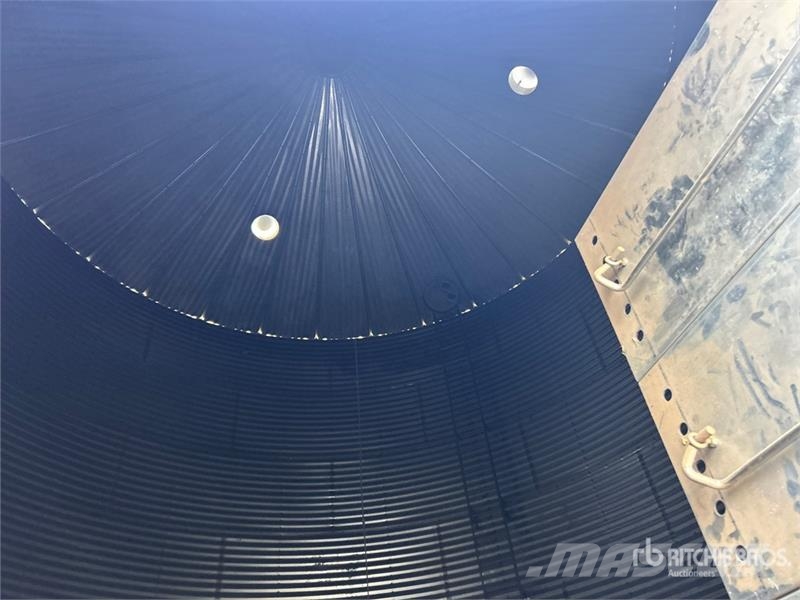 Brock +/- 11700 bu 7 Ring Grain Bin Macchine/unitá di lavorazione e stoccaggio/altri