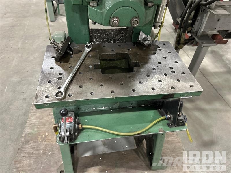 Brown Boggs 13LW Electric Punch Press 건설 장비 - 기타