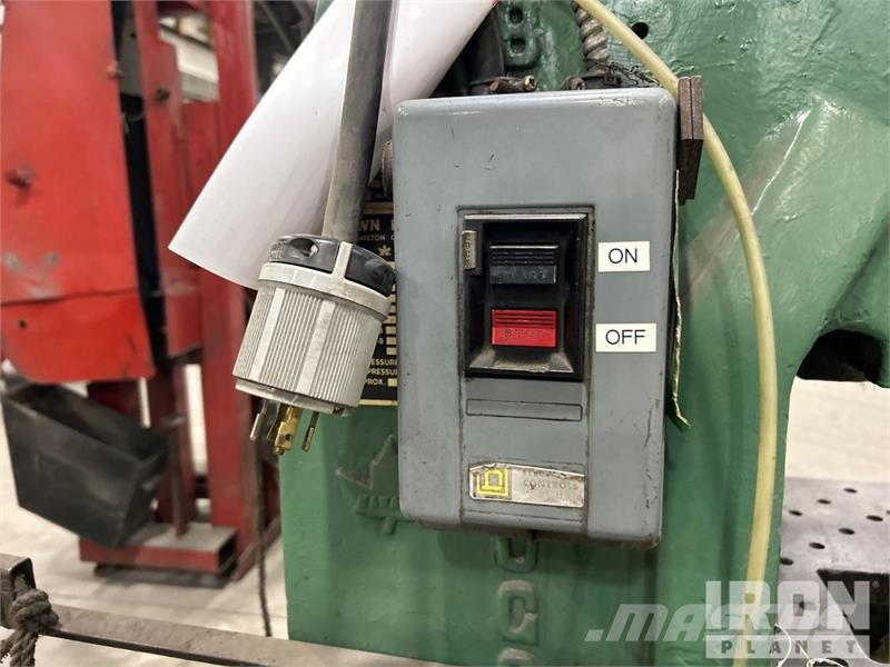Brown Boggs 13LW Electric Punch Press 건설 장비 - 기타