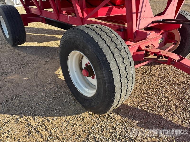Bruns 600 600 bu T/A Gravity Wagon Maszyny uprawowe,przechowalnie - Inne