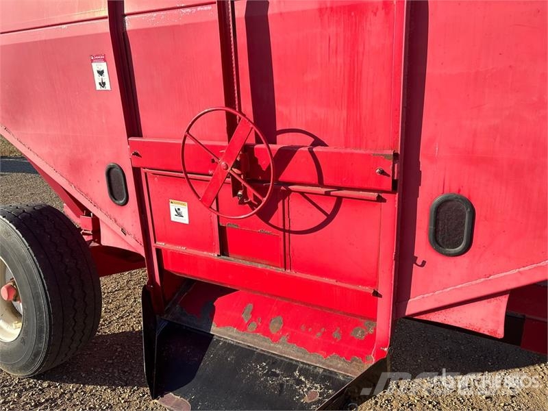 Bruns 600 600 bu T/A Gravity Wagon Maszyny uprawowe,przechowalnie - Inne