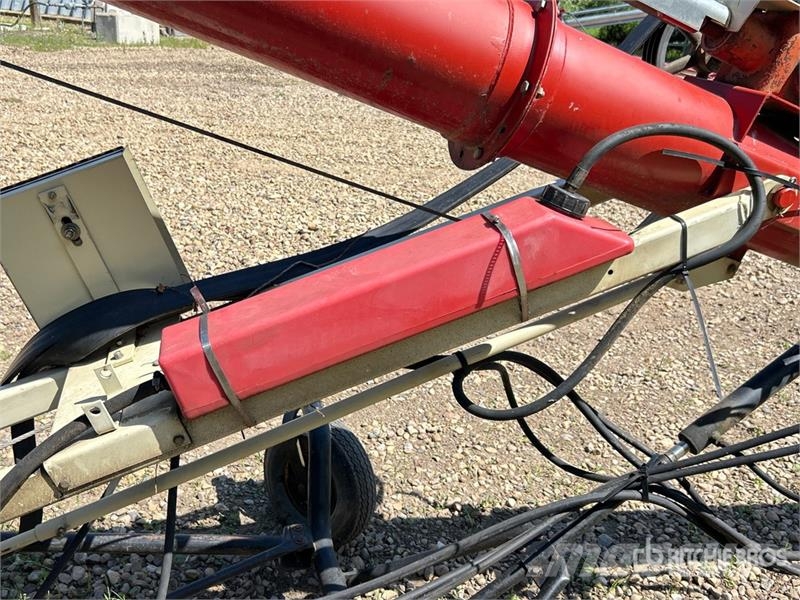 Buhler Farm King 1036 10 in x 36 ft Grain Auger Sauterelle, tapis roulant, vis sans fin