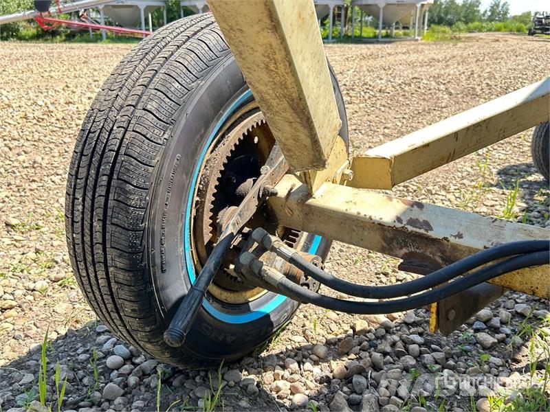 Buhler Farm King 1036 10 in x 36 ft Grain Auger Sauterelle, tapis roulant, vis sans fin