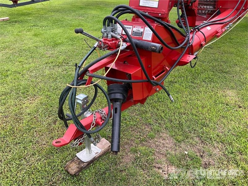 Buhler Farm King 1070 10 in x 70 ft Swing Grain Auger Förderbänder