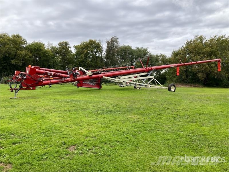 Buhler Farm King 1070 10 in x 70 ft Swing Grain Auger Förderbänder