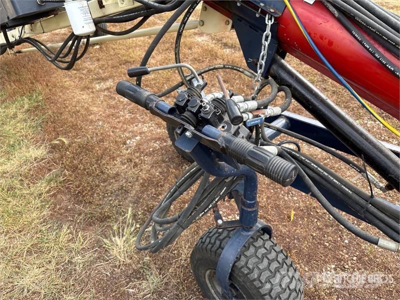 Buhler Farm King 746 7 in x 46 ft Grain Auger Material de transporte