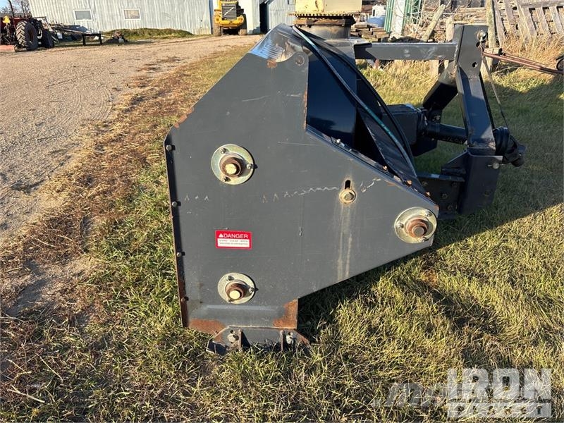 Buhler Farm King 8 ft 3 Point Snow Blower قاذفات الجليد