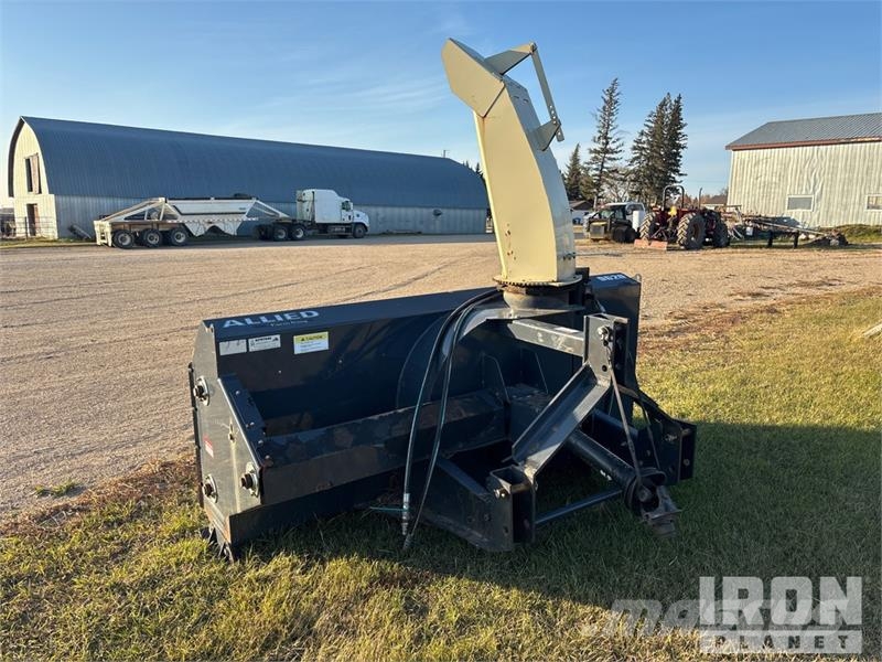 Buhler Farm King 8 ft 3 Point Snow Blower قاذفات الجليد