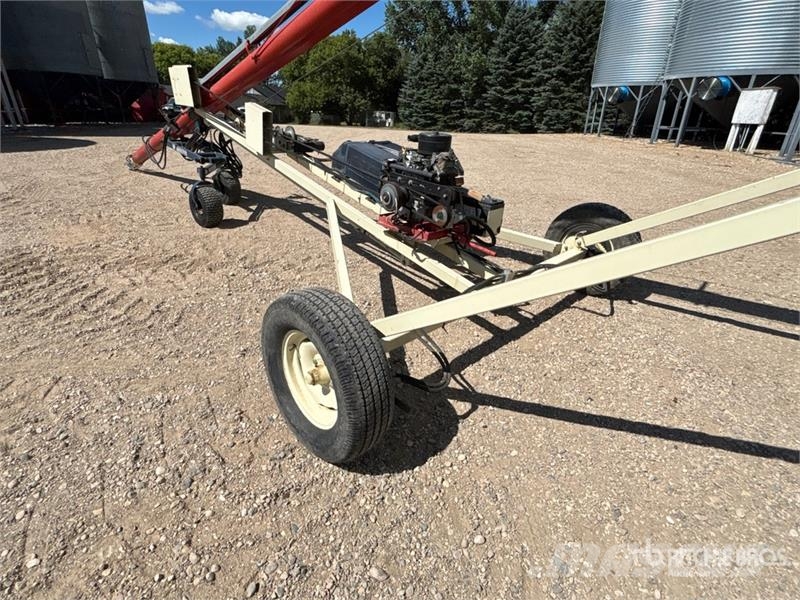 Buhler Farm King 851 8 in x 51 ft Grain Auger Transportbånd