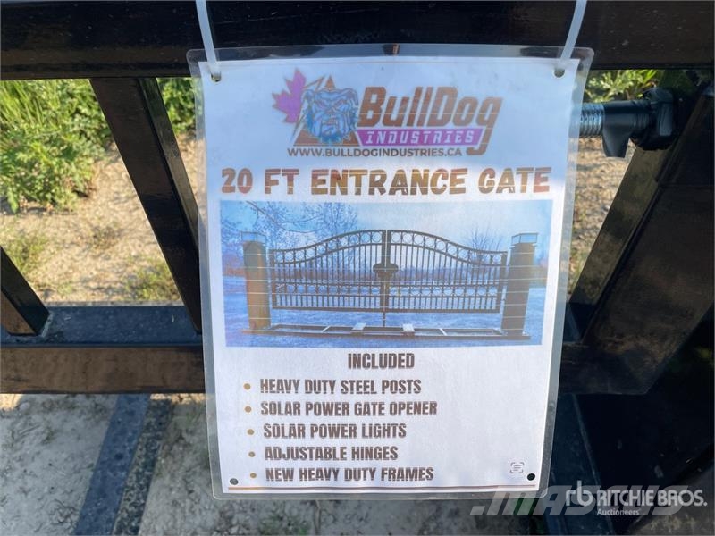 Bulldog Industries 18 ft 10 in x 8 ft Steel Bi-Parting Dri Další