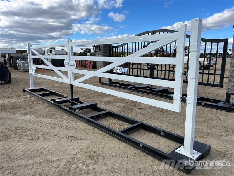 Bulldog Industries 24 ft Steel Bi-Parting Ranch Driveway G Kmetijstvo - drugo
