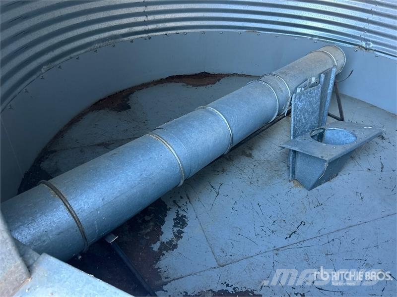 Butler +/- 1900 bu 4 Ring Grain Bin Procesadoras de cultivos y unidades de almacenamiento / máquinas - Otros