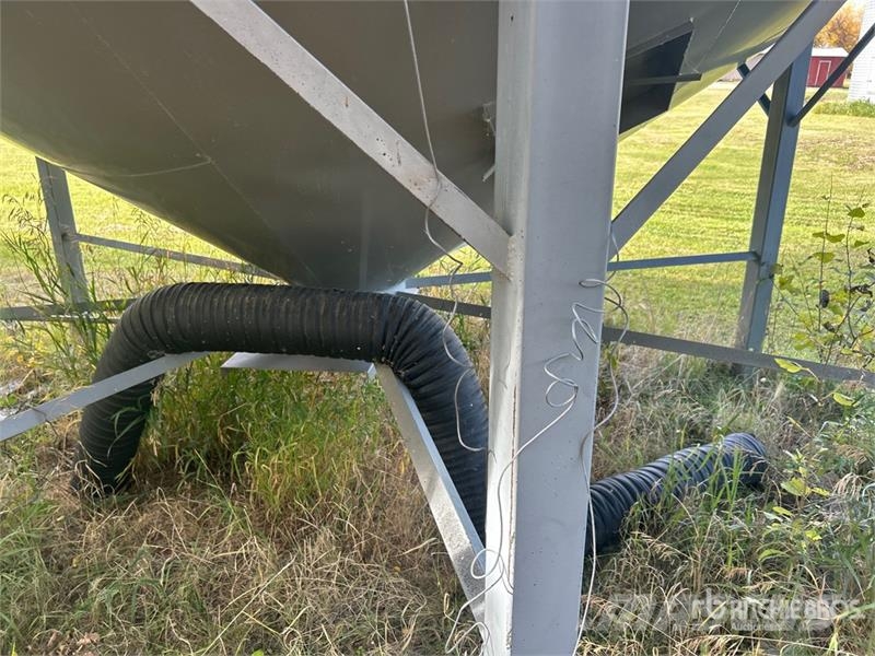 Butler +/- 2100 bu 4 Ring Hopper Grain Bin Stockage, conditionnement - Autres
