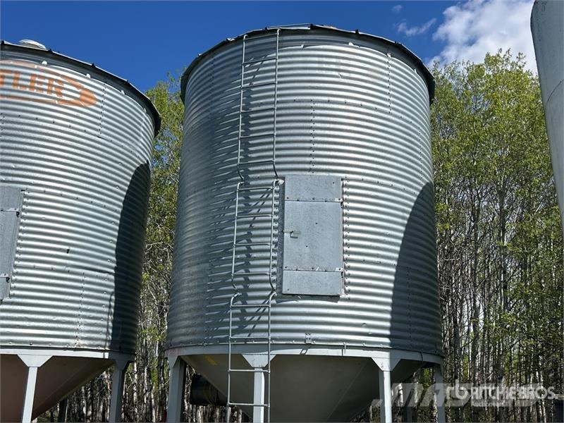 Butler +/- 2200 bu 4 Ring Hopper Grain Bin Procesadoras de cultivos y unidades de almacenamiento / máquinas - Otros