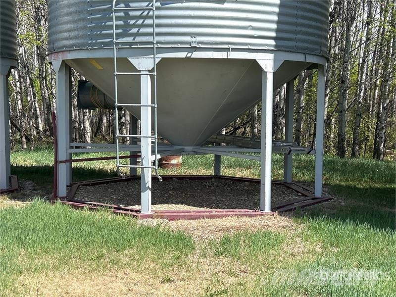 Butler +/- 2200 bu 4 Ring Hopper Grain Bin Procesadoras de cultivos y unidades de almacenamiento / máquinas - Otros