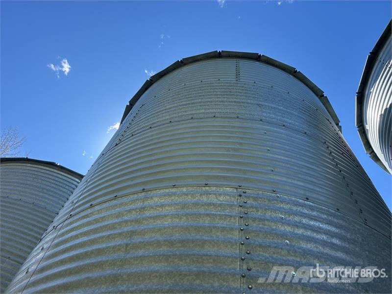 Butler +/- 2200 bu 4 Ring Hopper Grain Bin Procesadoras de cultivos y unidades de almacenamiento / máquinas - Otros