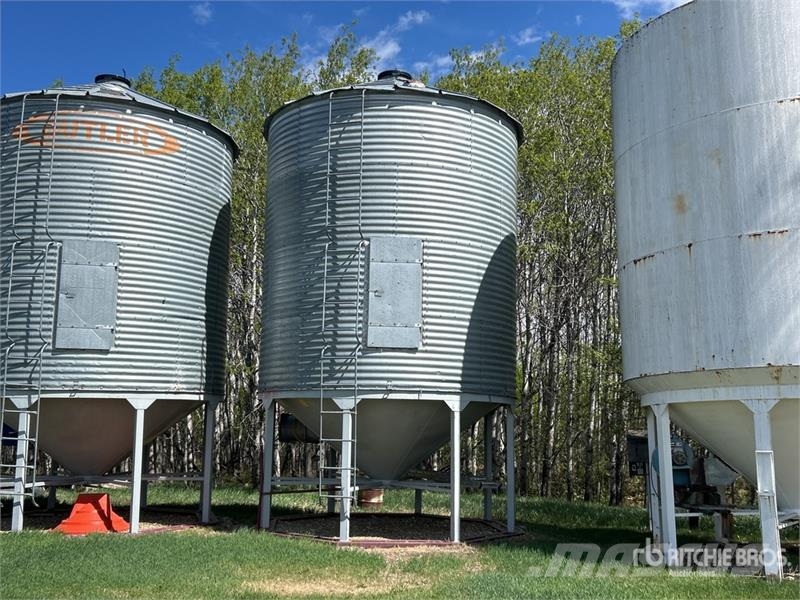 Butler +/- 2200 bu 4 Ring Hopper Grain Bin Procesadoras de cultivos y unidades de almacenamiento / máquinas - Otros