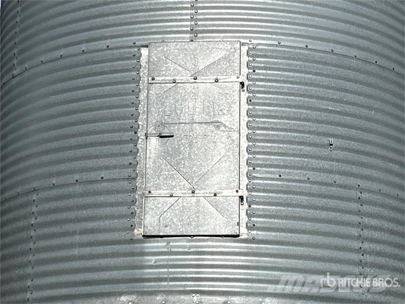 Butler +/- 2200 bu 4 Ring Hopper Grain Bin Procesadoras de cultivos y unidades de almacenamiento / máquinas - Otros