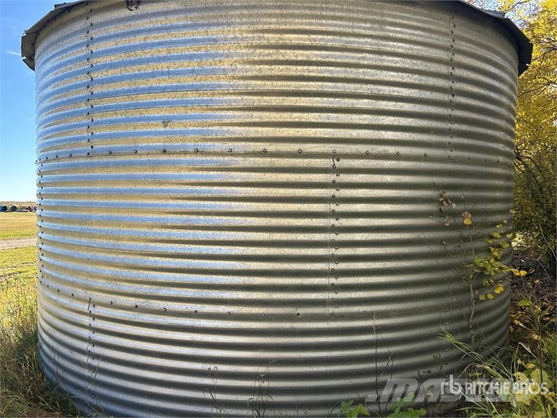 Butler +/- 2250 bu 3 Ring Grain Bin وحدات / آلات معالجة المحاصيل وتخزينها - أخرى