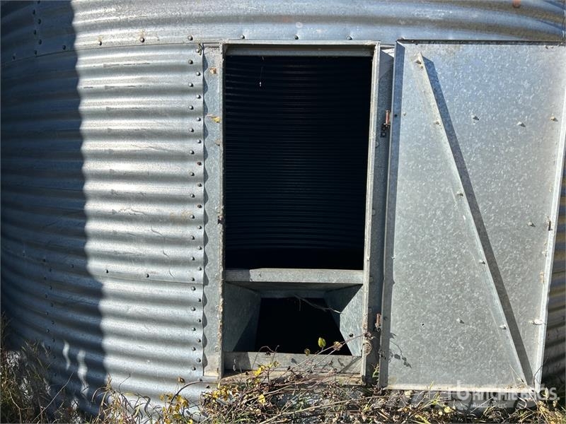 Butler +/- 2250 bu 3 Ring Grain Bin وحدات / آلات معالجة المحاصيل وتخزينها - أخرى
