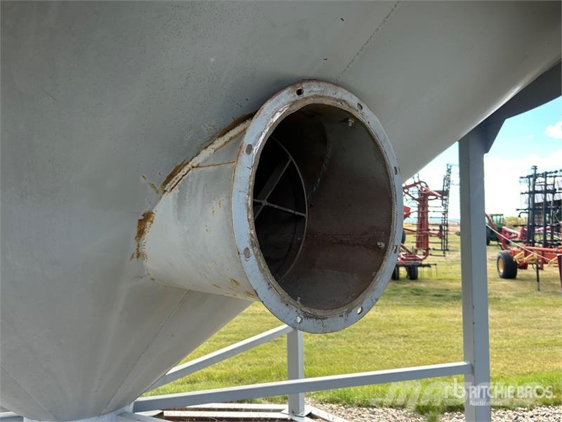 Butler +/- 2700 bu 5 Ring Hopper Grain Bin 农作物机械加工存储设备 - 其他