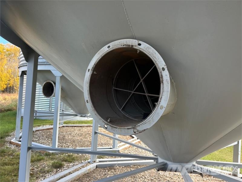 Butler +/- 2700 bu 5 Ring Hopper Grain Bin 农作物机械加工存储设备 - 其他
