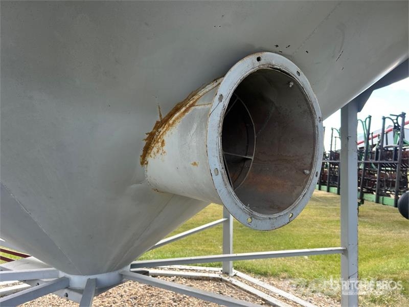 Butler +/- 2700 bu 5 Ring Hopper Grain Bin 农作物机械加工存储设备 - 其他