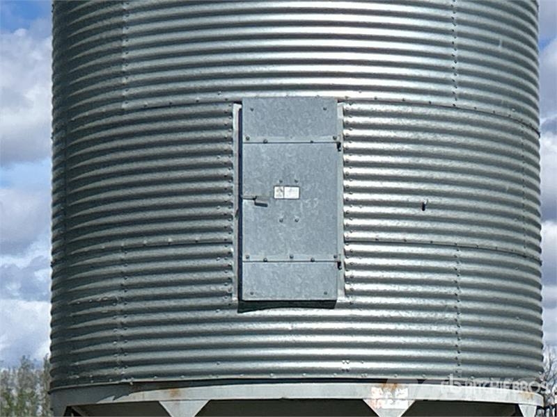 Butler +/- 2700 bu 5 Ring Hopper Grain Bin Procesadoras de cultivos y unidades de almacenamiento / máquinas - Otros