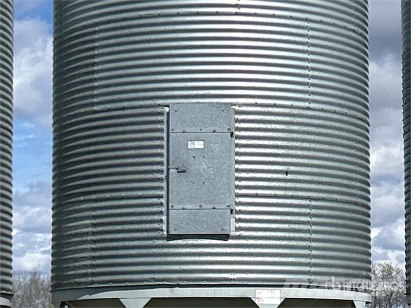 Butler +/- 2700 bu 5 Ring Hopper Grain Bin Procesadoras de cultivos y unidades de almacenamiento / máquinas - Otros