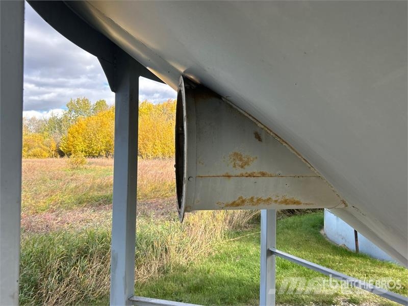 Butler +/- 2700 bu 5 Ring Hopper Grain Bin 农作物机械加工存储设备 - 其他