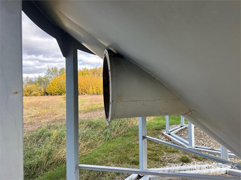 Butler +/- 2700 bu 5 Ring Hopper Grain Bin 农作物机械加工存储设备 - 其他