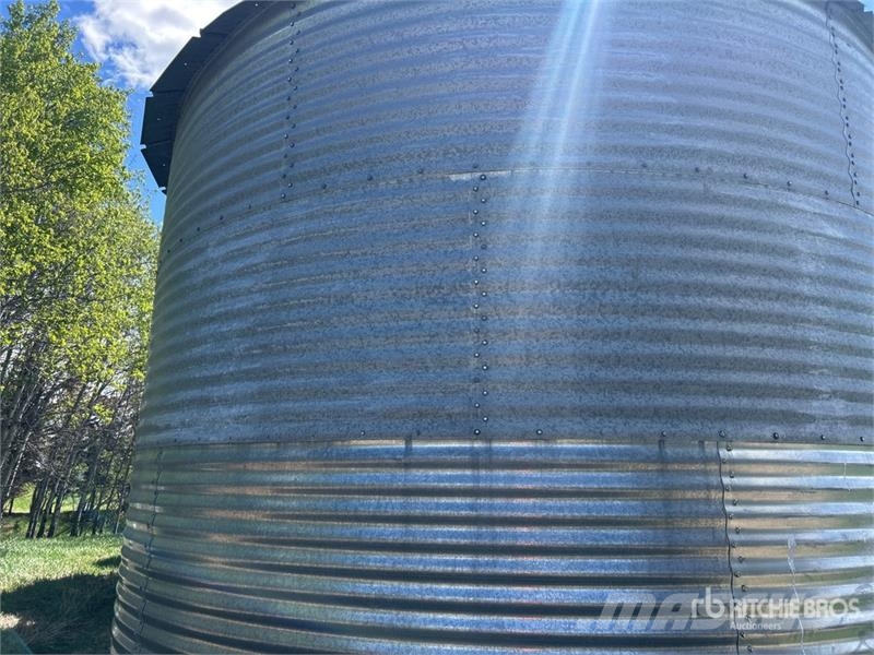 Butler +/- 3000 bu 3 Ring Grain Bin Procesadoras de cultivos y unidades de almacenamiento / máquinas - Otros