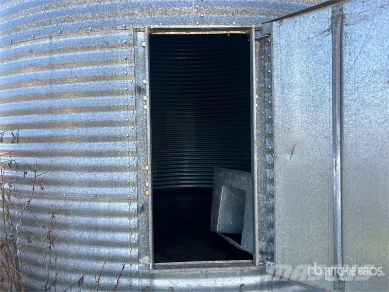 Butler +/- 3200 bu 4 Ring Grain Bin Strojevi za preradu i skadištenje žetva - Ostalo