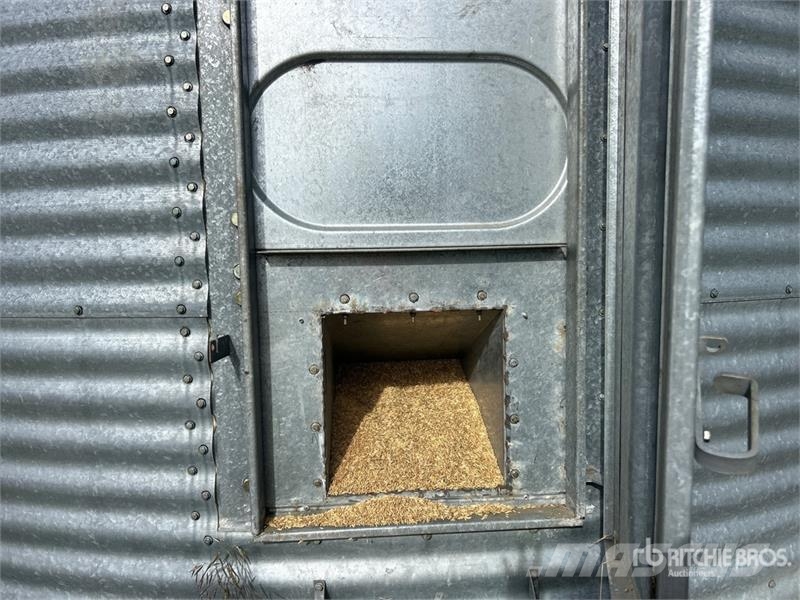 Butler +/- 3200 bu 4 Ring Grain Bin Stockage, conditionnement - Autres