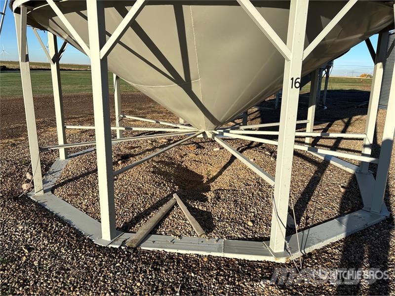 Butler +/- 3700 bu 4 Ring Hopper Grain Bin Foredlings- og lagerhåndteringsutstyr - Annet