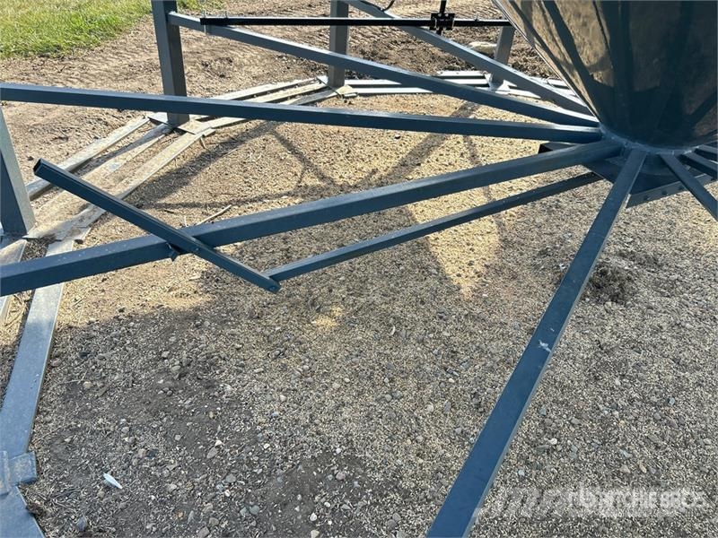 Butler +/- 4700 bu 7 Ring Grain Bin Macchine/unitá di lavorazione e stoccaggio/altri
