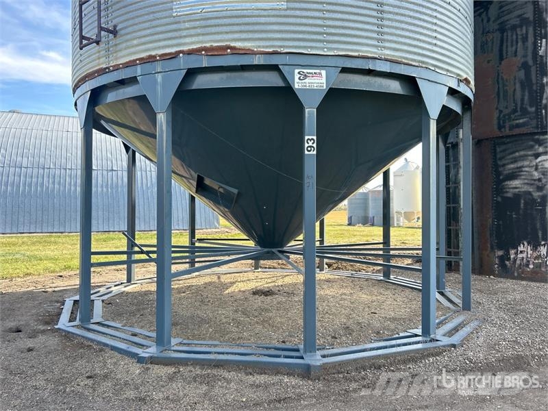 Butler +/- 4700 bu 7 Ring Grain Bin Macchine/unitá di lavorazione e stoccaggio/altri