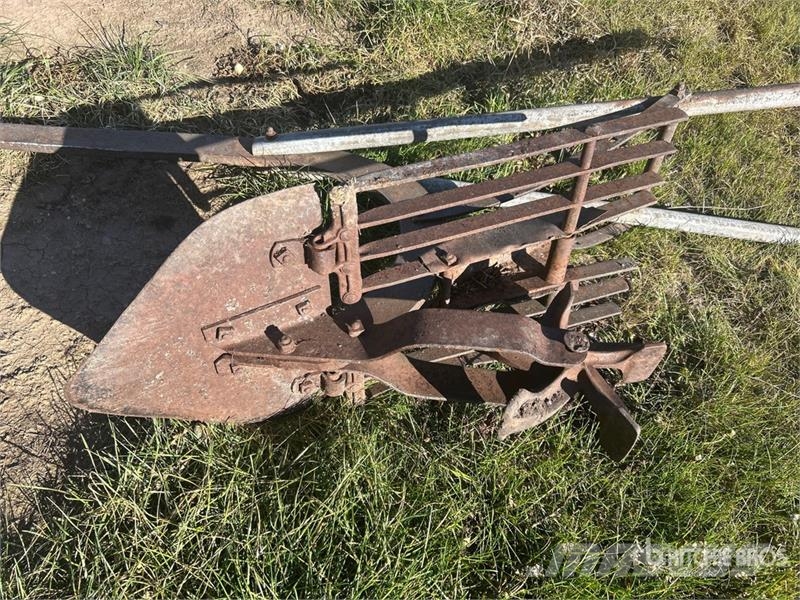 Buzz Saw & Plow Sonstige Baumaschinen