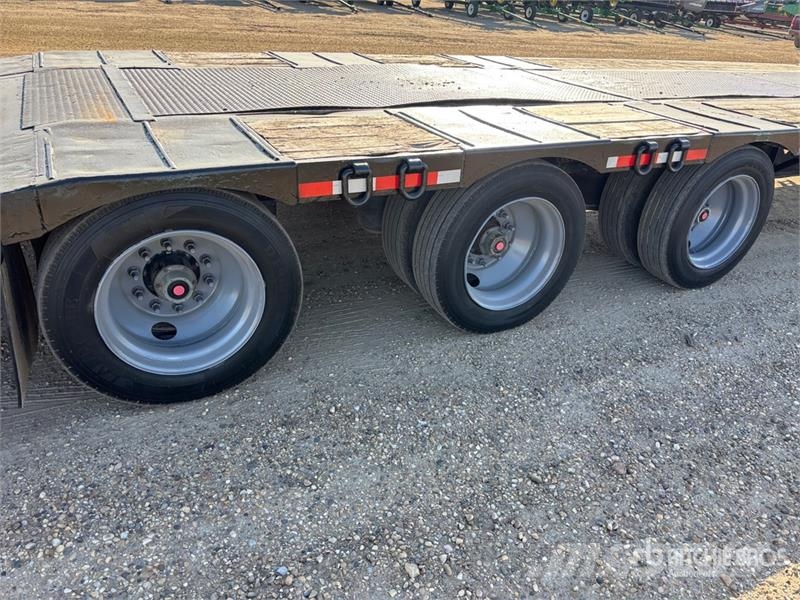 BWS 48 ft Tri/A Step Deck Trailer Maskinhenger
